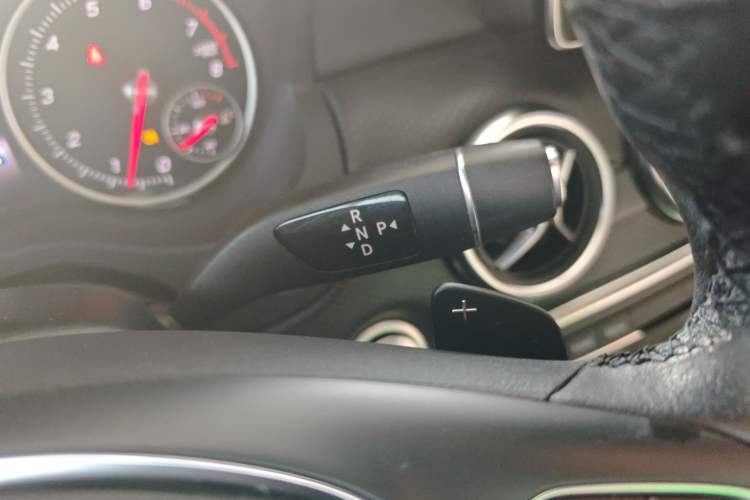 Used Mercedes-Benz A-Class 2017 A 200 Dynamic Edition Gear Lever