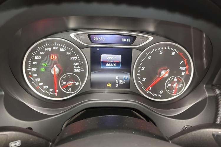 Used Mercedes-Benz A-Class 2017 Revised A 200 Dynamic Edition Instrument Cluster