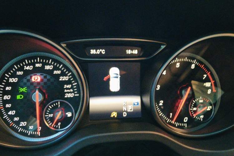 Used Mercedes-Benz A-Class 2017 A 200 Fashion Model Instrument Cluster