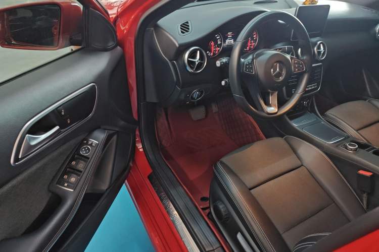 Used Mercedes-Benz A-Class 2017 Revised A 200 Dynamic Edition Interior 2