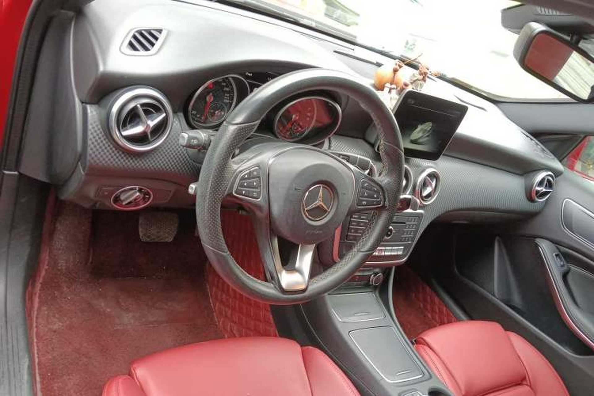 Used Mercedes-Benz A-Class 2017 Revised Version A 200 Fashion Edition Interior 2