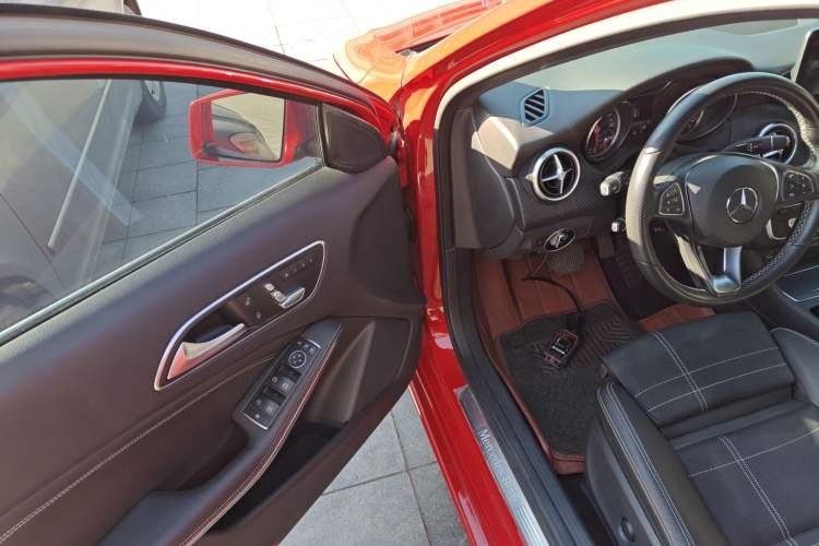 Used Mercedes-Benz A-Class 2017 A 200 Fashion Model Interior 3