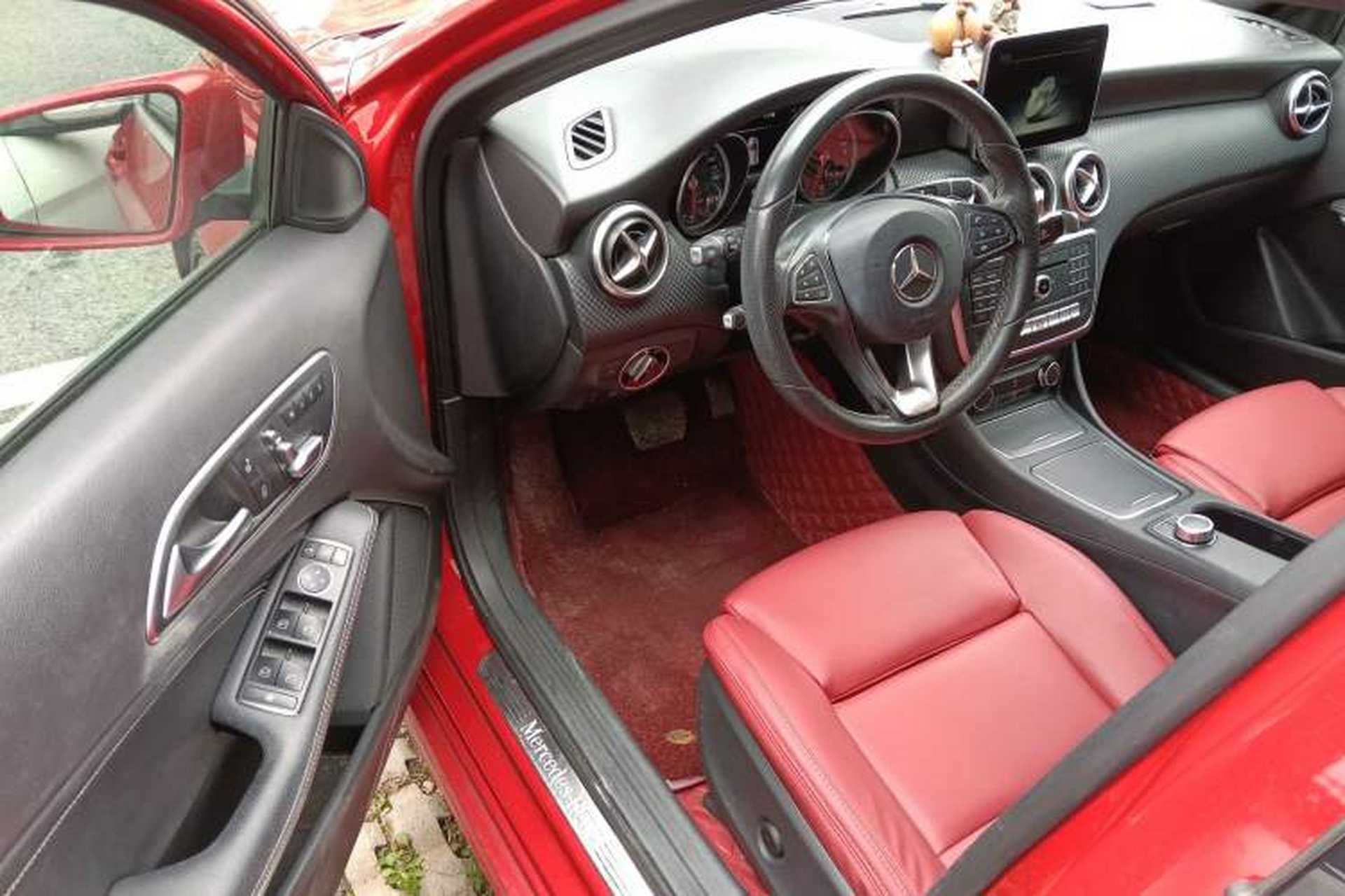 Used Mercedes-Benz A-Class 2017 Revised Version A 200 Fashion Edition Interior 3