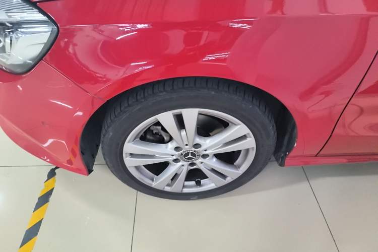 Used Mercedes-Benz A-Class 2017 Revised A 200 Dynamic Edition Left Front Wheel Hub