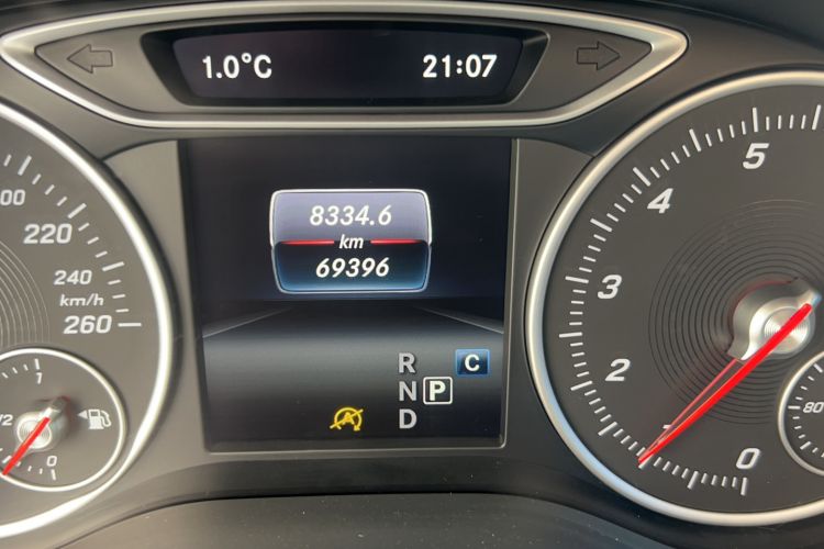 Used Mercedes-Benz A-Class 2017 A 180 Odometer Close Up