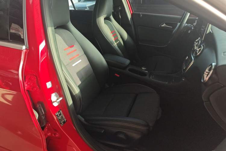Used Mercedes-Benz A-Class 2017 A 200 Dynamic Edition Right Front Seat