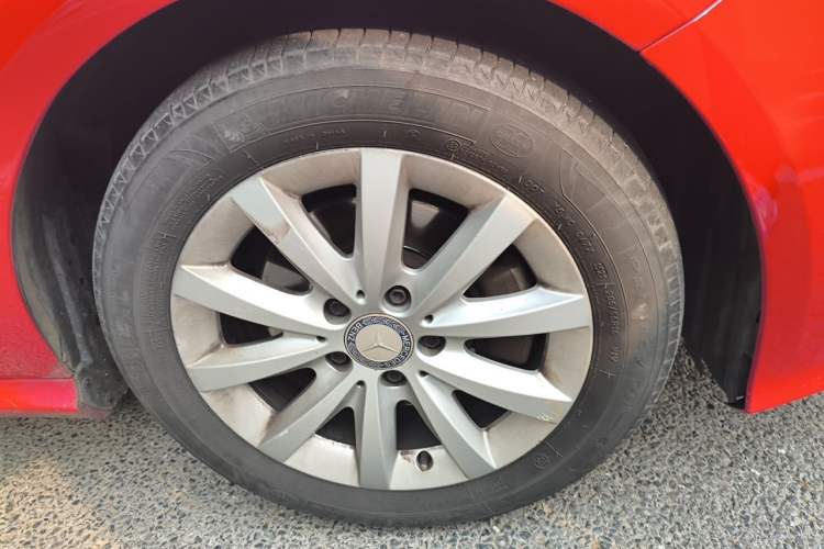 Used Mercedes-Benz A-Class 2017 A 180 Right Front Wheel Hub
