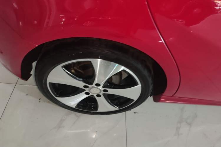 Used Mercedes-Benz A-Class 2017 A 200 Fashion Model Right Rear Wheel Hub