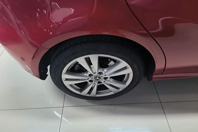 Used Mercedes-Benz A-Class 2017 Revised A 200 Dynamic Edition Right Rear Wheel Hub