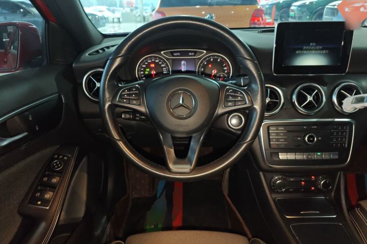 Used Mercedes-Benz A-Class 2017 A 200 Dynamic Edition Steering Wheel
