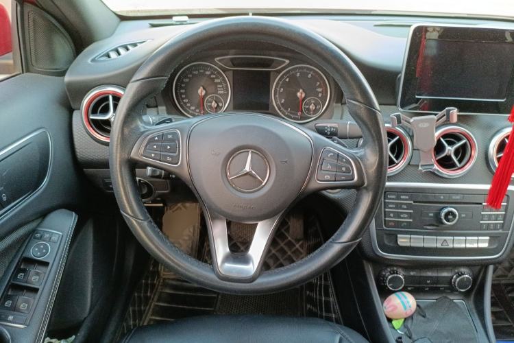 Used Mercedes-Benz A-Class 2017 A 200 Dynamic Edition Steering Wheel