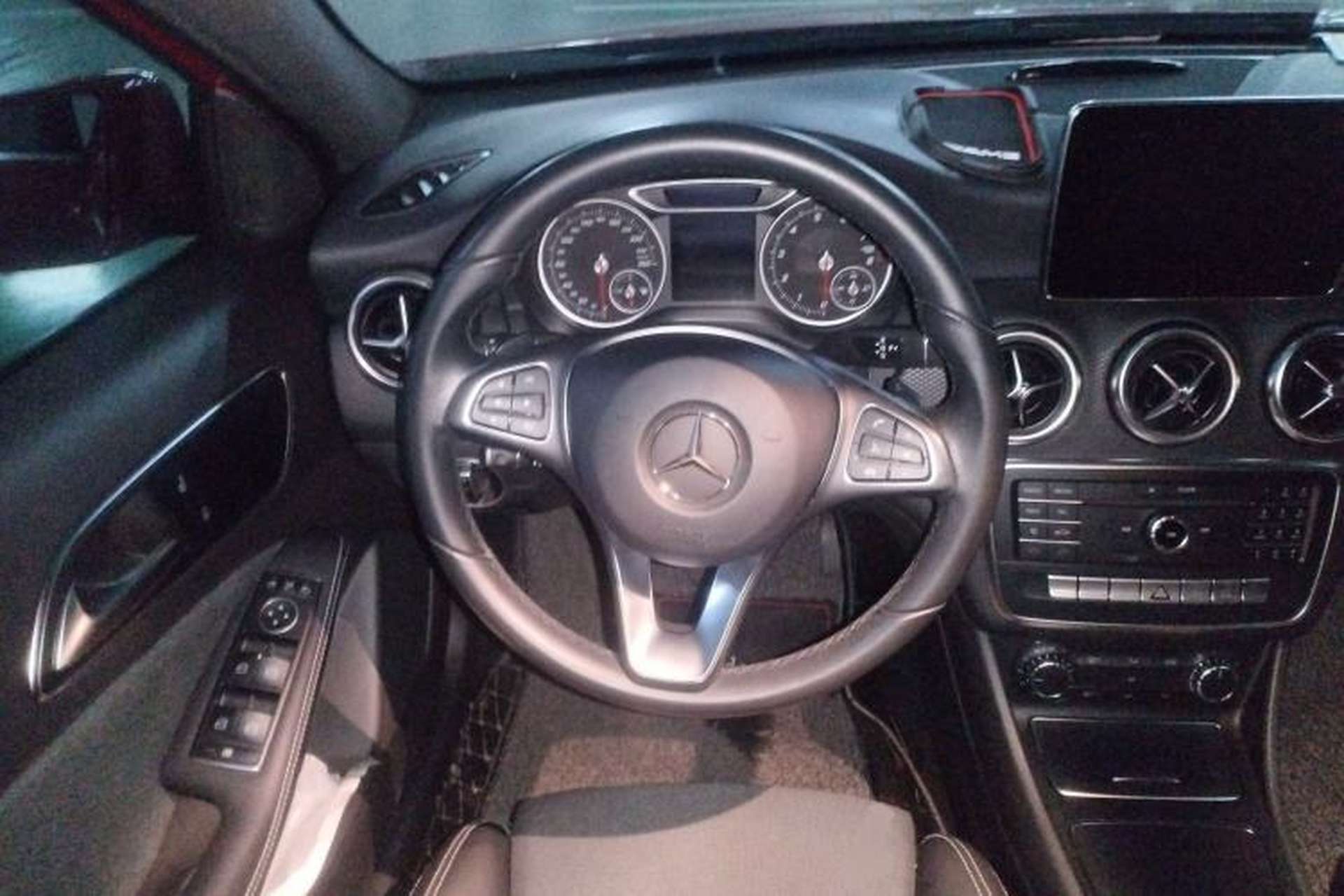 Used Mercedes-Benz A-Class 2017 Revised A 200 Dynamic Edition Steering Wheel
