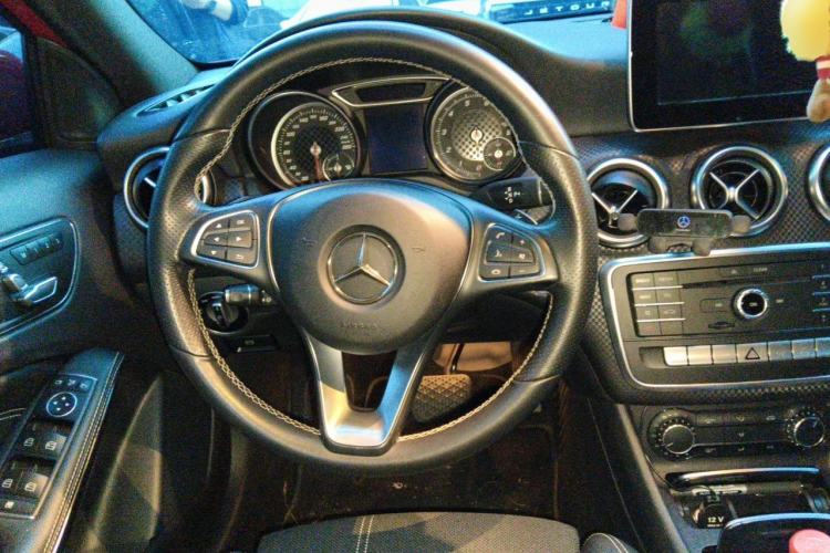 Used Mercedes-Benz A-Class 2017 A 200 Fashion Model Steering Wheel
