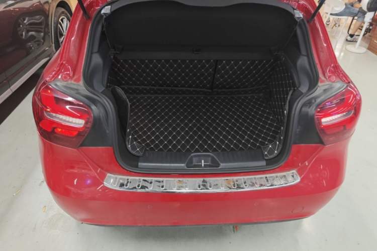 Used Mercedes-Benz A-Class 2017 A 200 Dynamic Edition Trunk