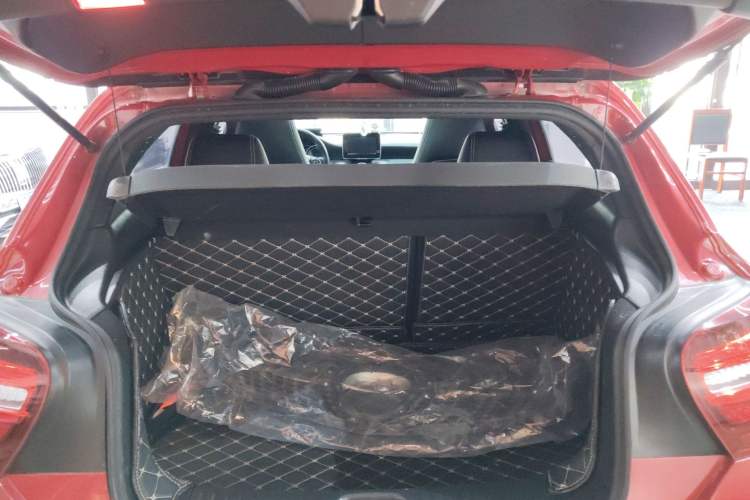 Used Mercedes-Benz A-Class 2017 A 200 Fashion Model Trunk