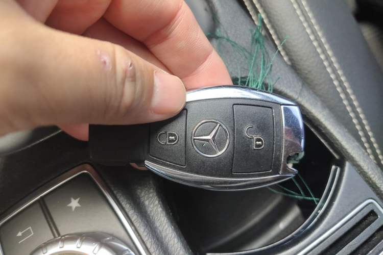 Used Mercedes-Benz A-Class 2017 Revised Version A 200 Fashion Edition Vehicle Key