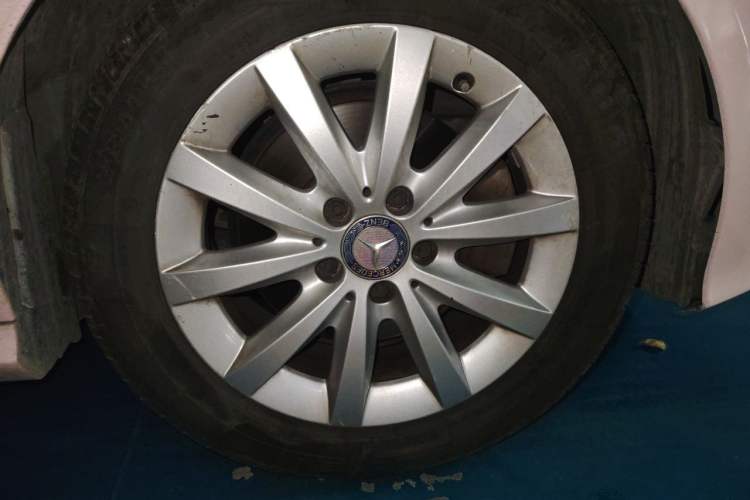 Used Mercedes-Benz A-Class 2017 A 180 Right Front Wheel Hub
