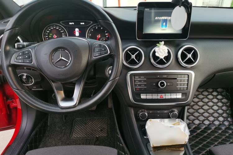 Used Mercedes-Benz A-Class 2017 A 200 Dynamic Edition Center Console