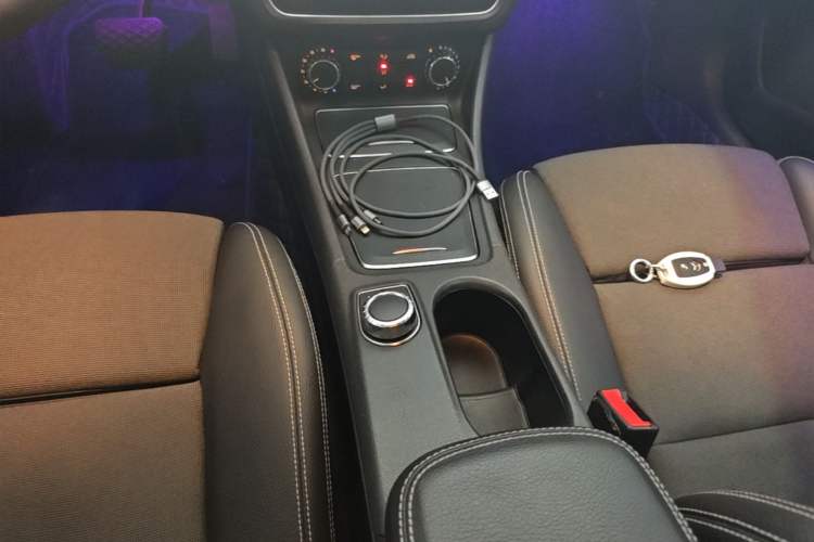 Used Mercedes-Benz A-Class 2017 A 200 Dynamic Edition Gear Lever