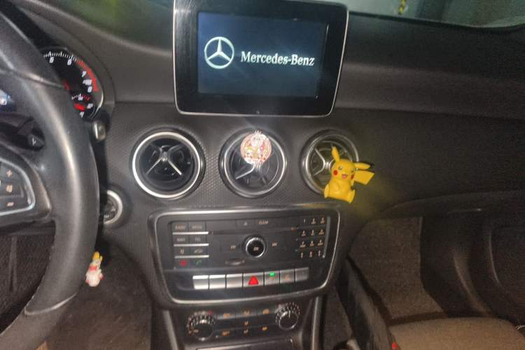 Used Mercedes-Benz A-Class 2017 A 200 Dynamic Edition Audio And AC Panel