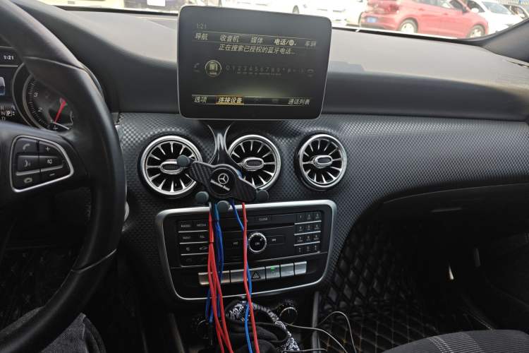 Used Mercedes-Benz A-Class 2017 A 200 Fashion Model Audio And AC Panel