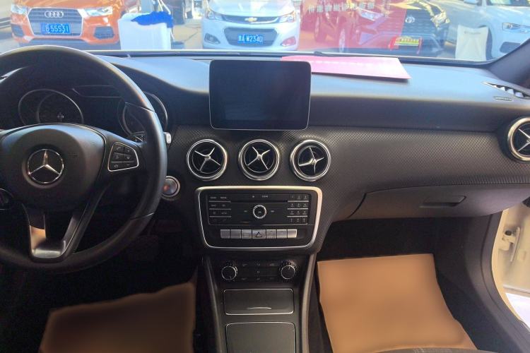 Used Mercedes-Benz A-Class 2017 A 200 Fashion Model Audio And AC Panel