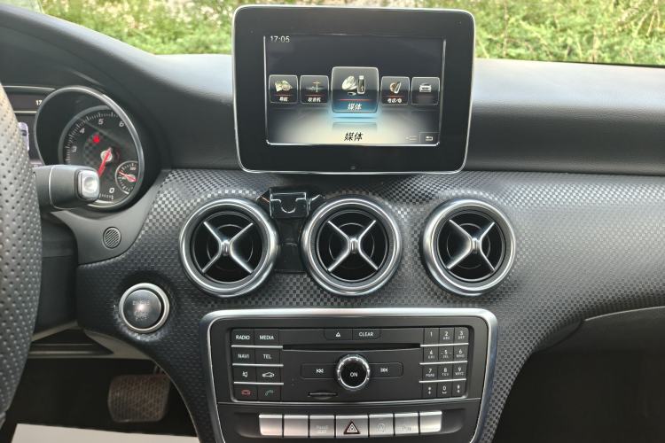 Used Mercedes-Benz A-Class 2017 A 200 Dynamic Edition Audio And AC Panel