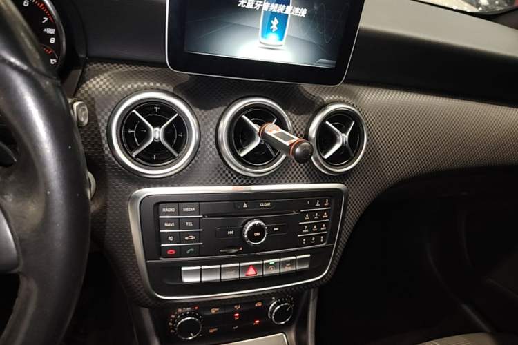 Used Mercedes-Benz A-Class 2017 A 200 Fashion Model Audio And AC Panel
