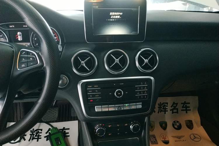 Used Mercedes-Benz A-Class 2017 Revised A 200 Dynamic Edition Audio And AC Panel