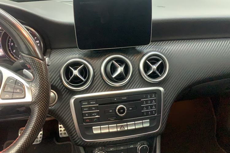 Used Mercedes-Benz A-Class 2017 A 200 Sport Audio And AC Panel