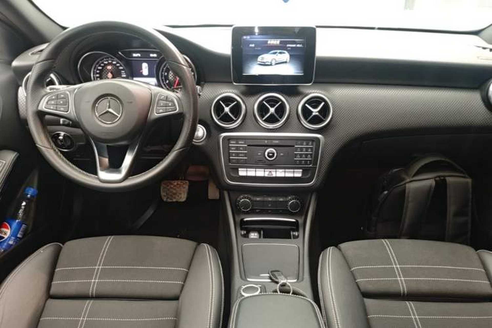 Used Mercedes-Benz A-Class 2017 A 200 Fashion Model Center Console