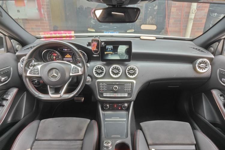Used Mercedes-Benz A-Class 2017 A 200 Sport Center Console