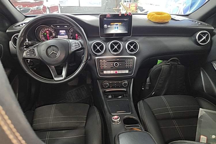 Used Mercedes-Benz A-Class 2017 A 200 Dynamic Edition Center Console