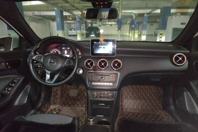 Used Mercedes-Benz A-Class 2017 Revised A 200 Dynamic Edition Center Console