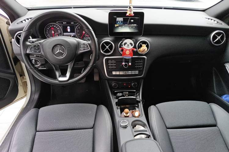 Used Mercedes-Benz A-Class 2017 Revised A 200 Dynamic Edition Center Console