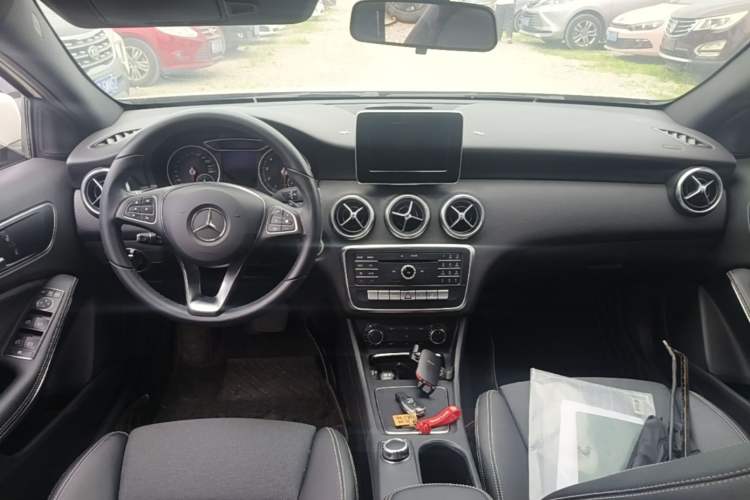 Used Mercedes-Benz A-Class 2017 Revised A 200 Dynamic Edition Center Console
