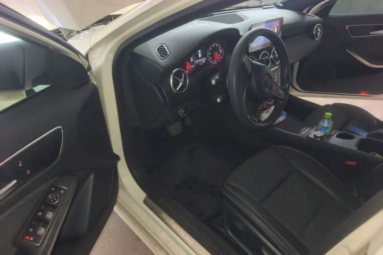 Used Mercedes-Benz A-Class 2017 Revised A 180 Driver Seat