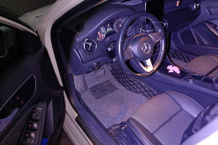 Used Mercedes-Benz A-Class 2017 Revised A 200 Dynamic Edition Driver Seat
