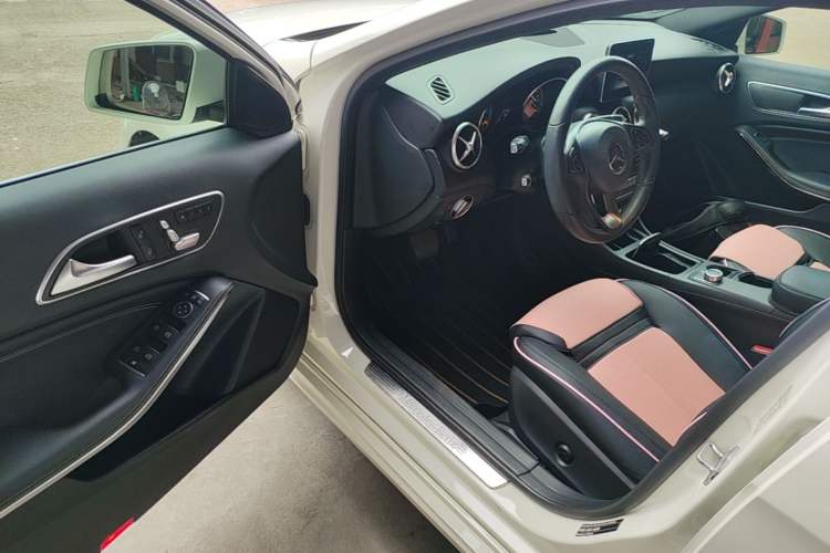 Used Mercedes-Benz A-Class 2017 A 200 Fashion Model Driver Seat