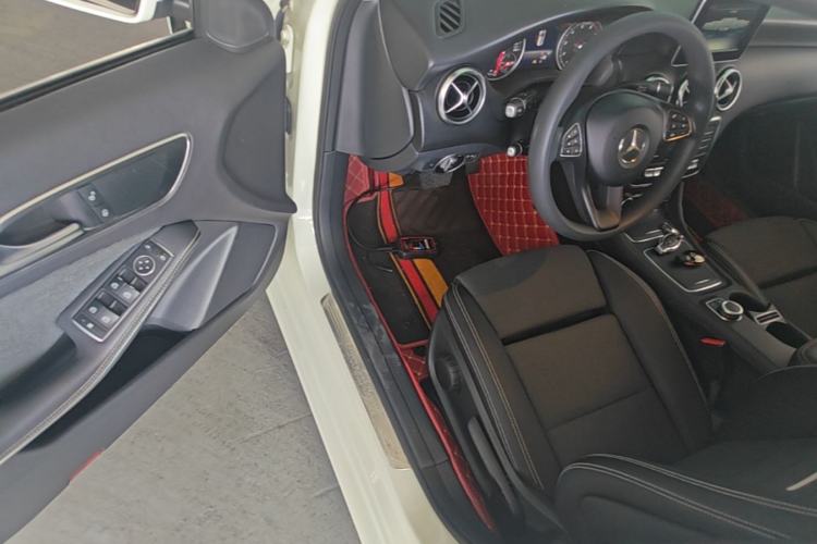 Used Mercedes-Benz A-Class 2017 A 180 Driver Seat