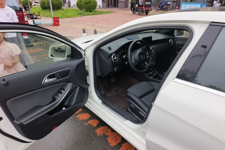 Used Mercedes-Benz A-Class 2017 A 180 Driver Seat