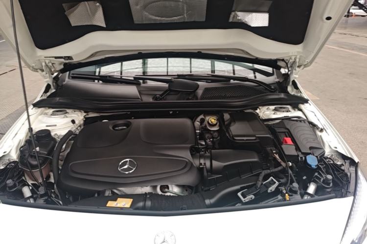 Used Mercedes-Benz A-Class 2017 A 200 Fashion Model Engine Bay