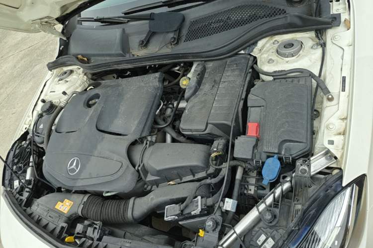 Used Mercedes-Benz A-Class 2017 A 200 Dynamic Edition Engine Bay