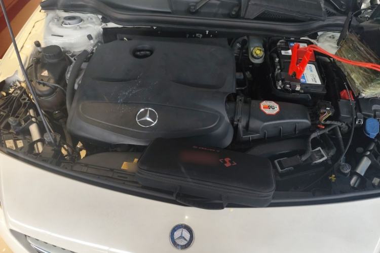 Used Mercedes-Benz A-Class 2017 A 200 Dynamic Edition Engine Bay