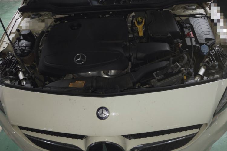 Used Mercedes-Benz A-Class 2017 A 200 Dynamic Edition Engine Bay