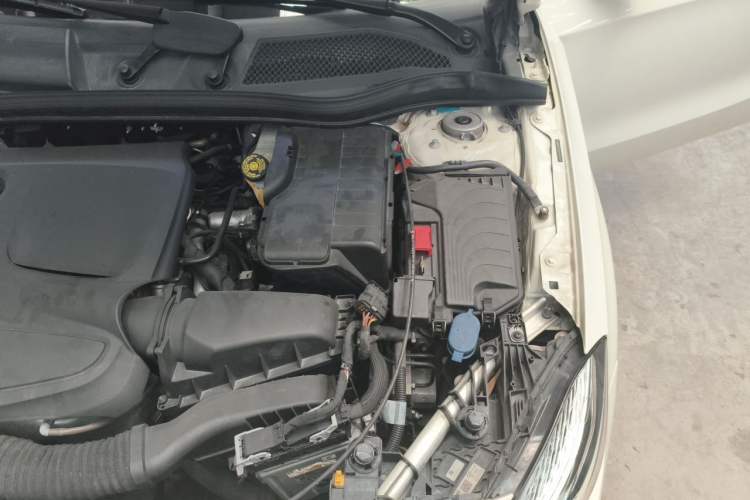 Used Mercedes-Benz A-Class 2017 Revised Version A 200 Fashion Edition Engine Bay Left