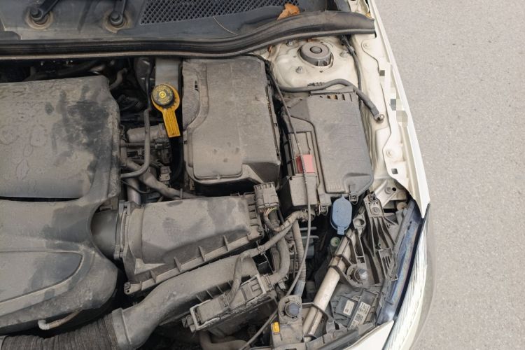 Used Mercedes-Benz A-Class 2017 A 200 Fashion Model Engine Bay Left