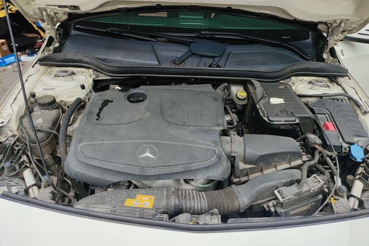 Used Mercedes-Benz A-Class 2017 A 200 Fashion Model Engine Bay