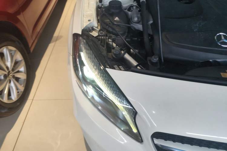 Used Mercedes-Benz A-Class 2017 A 200 Dynamic Edition Engine Bay Right