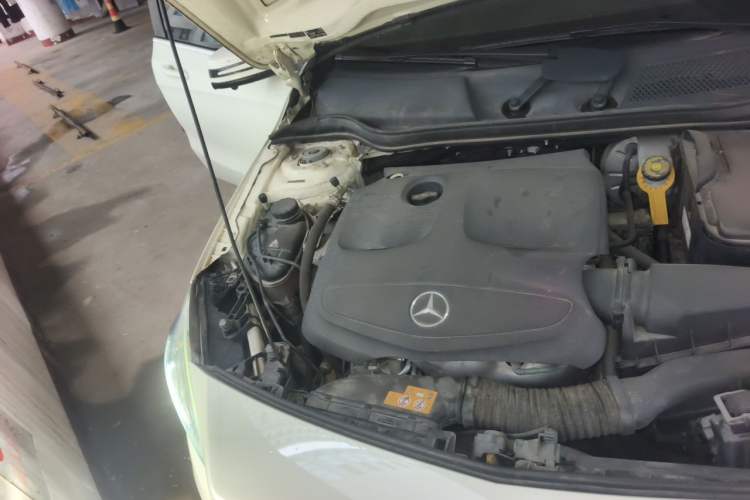 Used Mercedes-Benz A-Class 2017 Revised A 180 Engine Bay Right